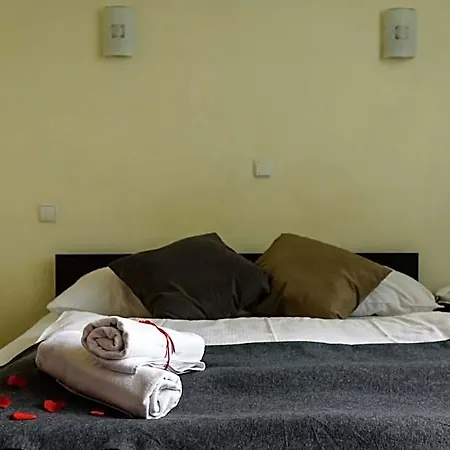 Kwadrat 2* Домброва-Гурнича