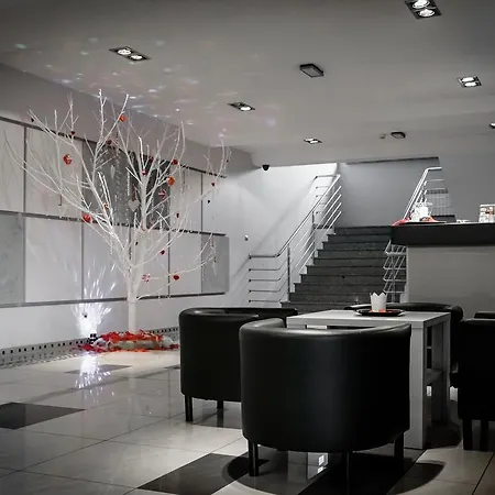 Kwadrat Motel Dabrowa Gornicza