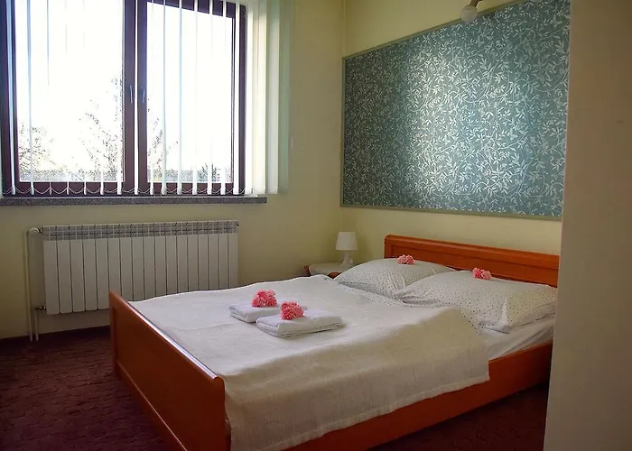 Kwadrat 2* Dabrowa Gornicza